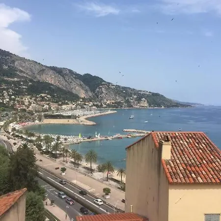 Nyaraló Capodanna, Au Coeur De La Vieille Ville, Maison De Village Avec Magnifique Vue Sur La