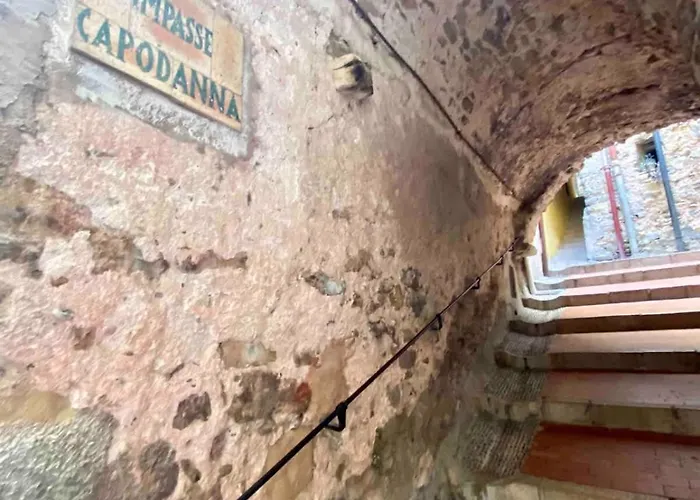 Casa vacanze Capodanna, Au Coeur De La Vieille Ville, Maison De Village Avec Magnifique Vue Sur La *