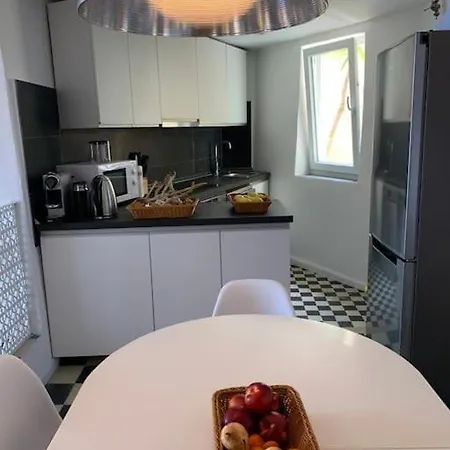 펜션 Capodanna, Au Coeur De La Vieille Ville, Maison De Village Avec Magnifique Vue Sur La 멍똥