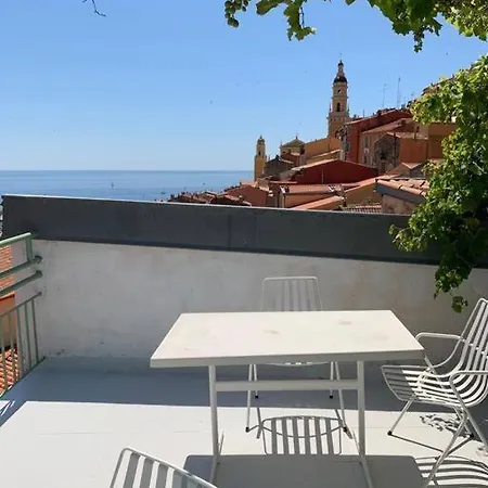 Capodanna, Au Coeur De La Vieille Ville, Maison De Village Avec Magnifique Vue Sur La