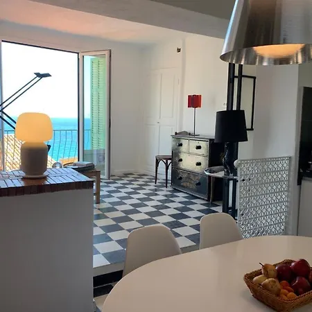 Сasa de vacaciones Capodanna, Au Coeur De La Vieille Ville, Maison De Village Avec Magnifique Vue Sur La *