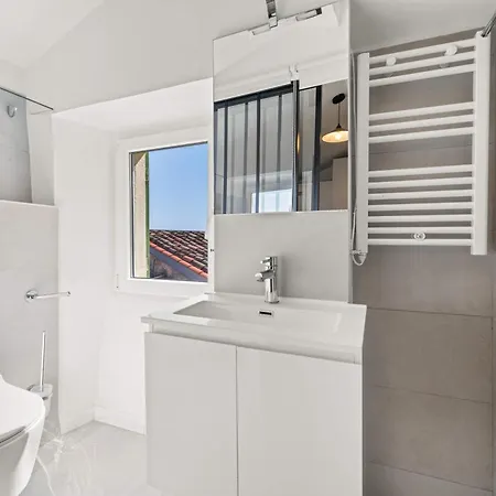 بيت للعطل Capodanna, Au Coeur De La Vieille Ville, Maison De Village Avec Magnifique Vue Sur La